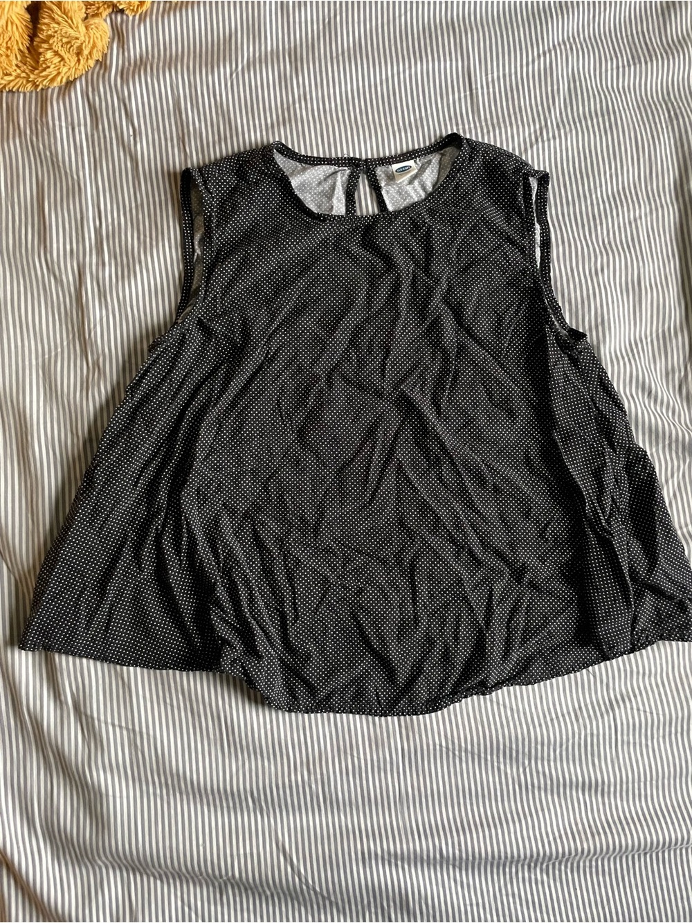Old Navy Black Mini Dot Swing Top